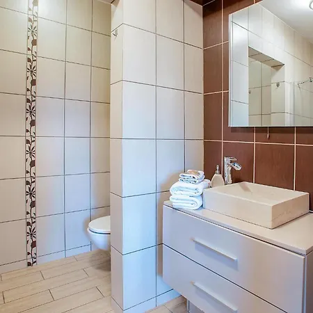 Stunning In With Wifi